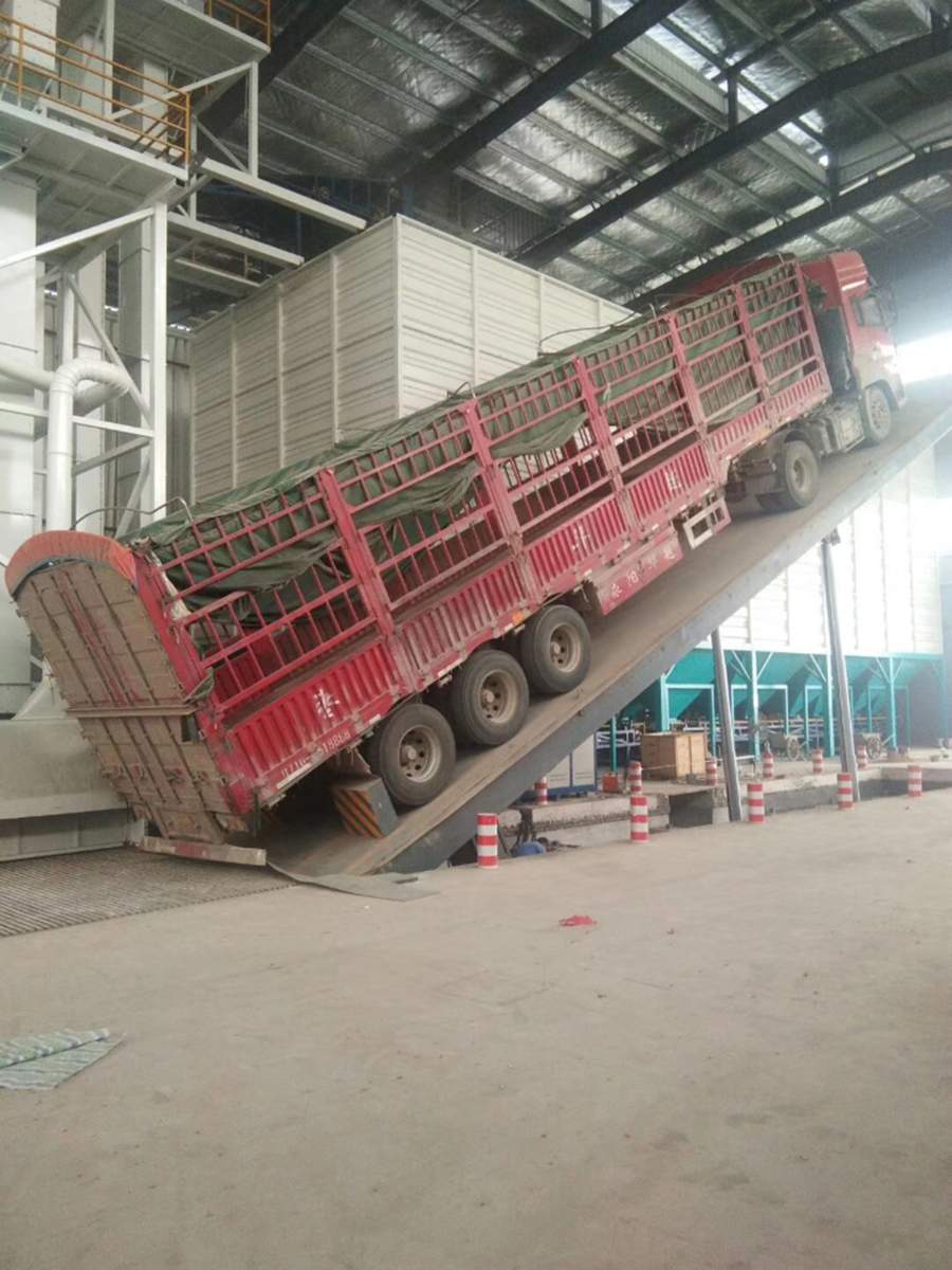后翻卸車機
